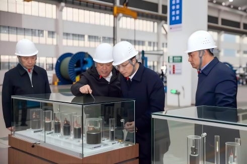 ���ӹ�˾��Ѷ��ӥ̶��ί�����������www.�Ƿ����ʡ�com���£�����������